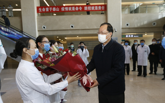 毛偉明董事長到北京電力醫(yī)院、白廣路辦公區(qū)檢查疫情防控工作并開展調研