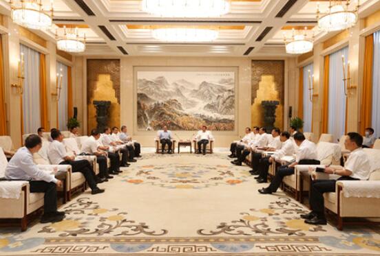 湖北省委書記應(yīng)勇、省長(zhǎng)王曉東會(huì)見國家電網(wǎng)董事長(zhǎng)、黨組書記毛偉明