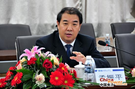 孟振平談國(guó)有企業(yè)：要扛起國(guó)企政治責(zé)任，旗幟鮮明講政治