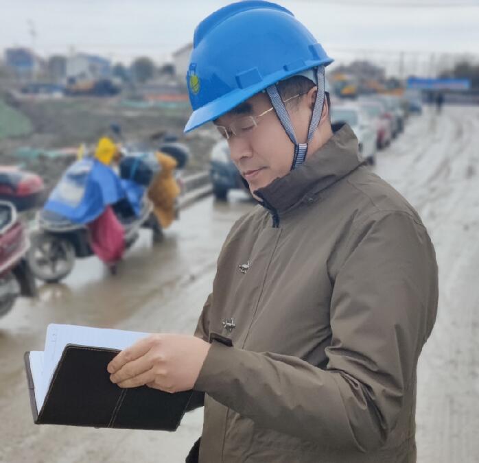 在電力線路設(shè)計(jì)的道路上精彩前行——記如東永晟實(shí)業(yè)有限公司電力線路設(shè)計(jì)組組長(zhǎng)、電力工程技術(shù)工程師汪建軍