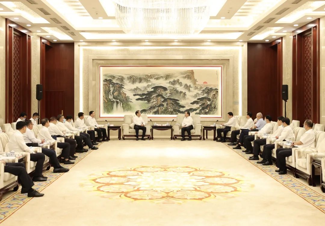 辛保安與山東省委書記李干杰、省長周乃翔會(huì)談
