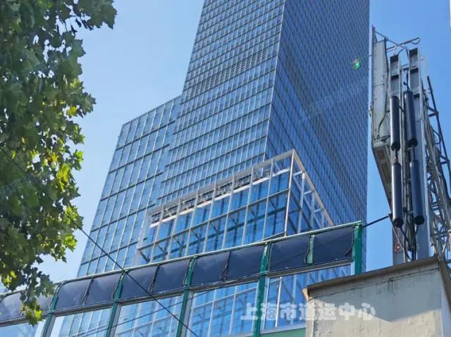 光伏發(fā)電棒＋柔性組件！上海高架路聲屏障安裝光伏