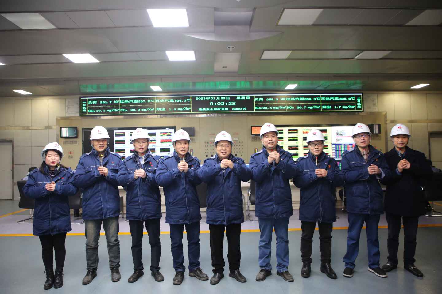 陜煤石電除夕慰問(wèn)送溫暖，崗位堅(jiān)守幸?！巴谩保╰oo）