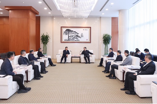 鄧建玲會見福建省政協(xié)副主席、漳州市委書記張國旺