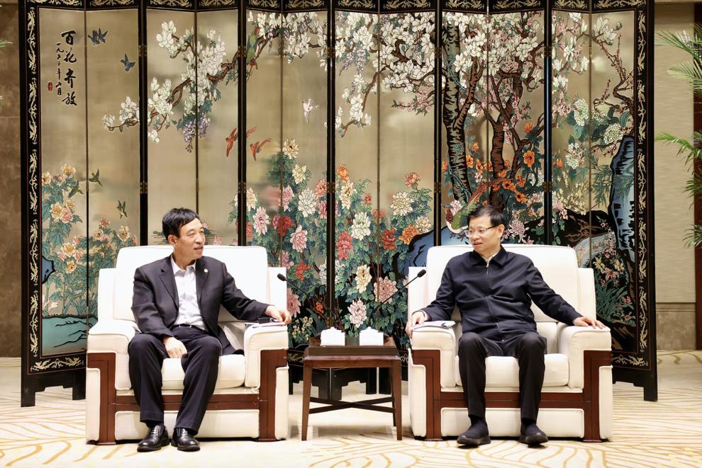 中國能建黨委副書記、總經(jīng)理孫洪水拜會(huì)江蘇省省長許昆林