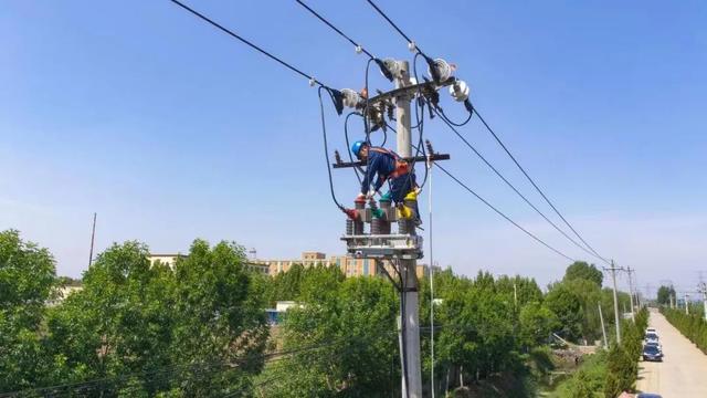 國(guó)網(wǎng)安陽(yáng)供電公司一次綜合檢修力?！?年0跳”