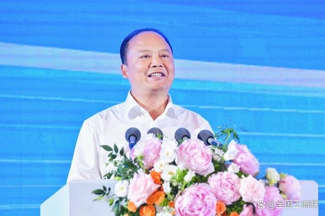 全國工商聯(lián)副主席，通威集團董事局主席劉漢元：加快建設(shè)可再生能源 構(gòu)建川渝清潔能源一體化