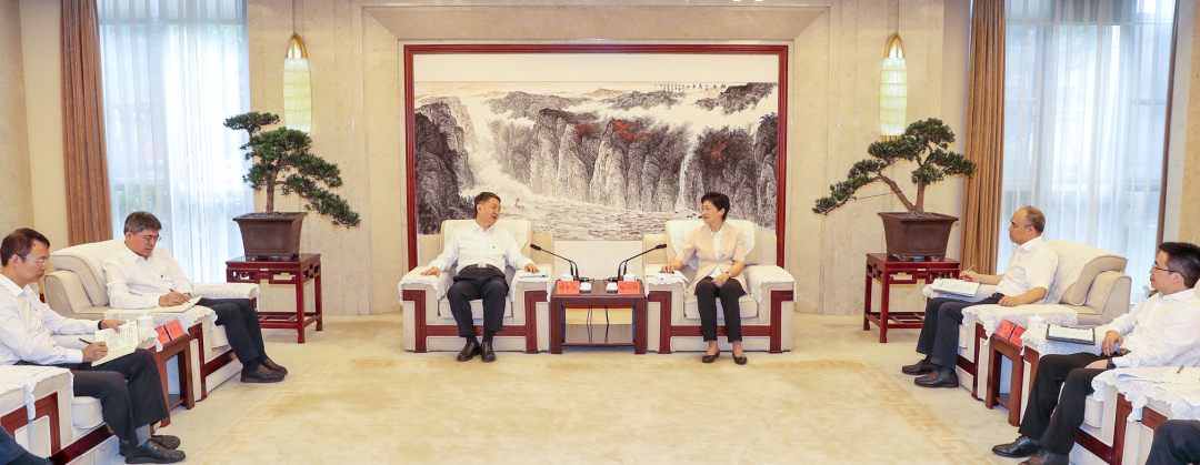 華能集團(tuán)黨組書記、董事長(zhǎng)拜會(huì)四川省委副書記、成都市委書記施小琳