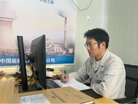 劉明明：深深扎根，在實(shí)踐沃土中書寫青春篇章