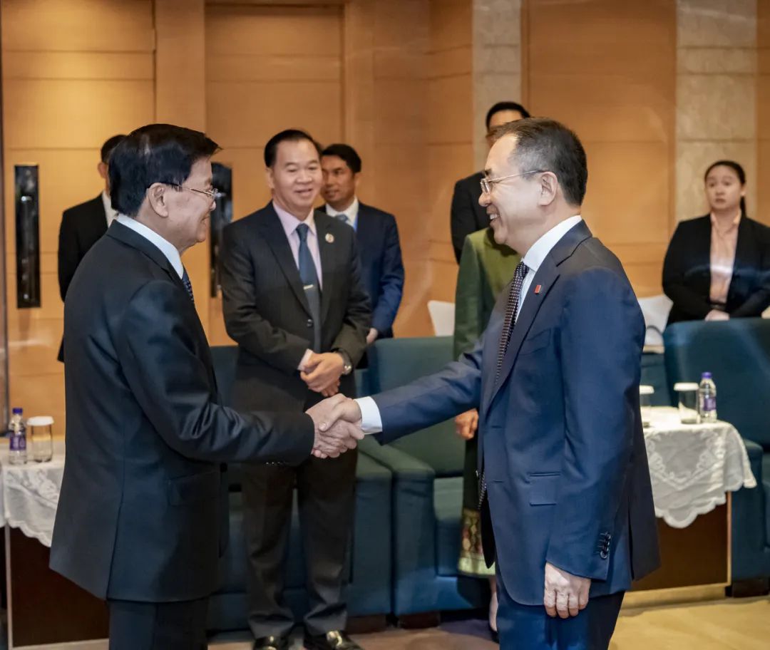 大唐集團(tuán)黨組書記、董事長鄒磊拜會(huì)老撾國家主席通倫·西蘇里