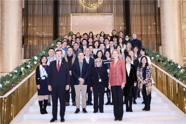 愛旭持續(xù)發(fā)力中歐新能源市場，為零碳未來注入更多活力