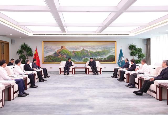 國家電網(wǎng)董事長、黨組書記張智剛董事長與三峽集團(tuán)董事長劉偉平、總經(jīng)理韓君會談