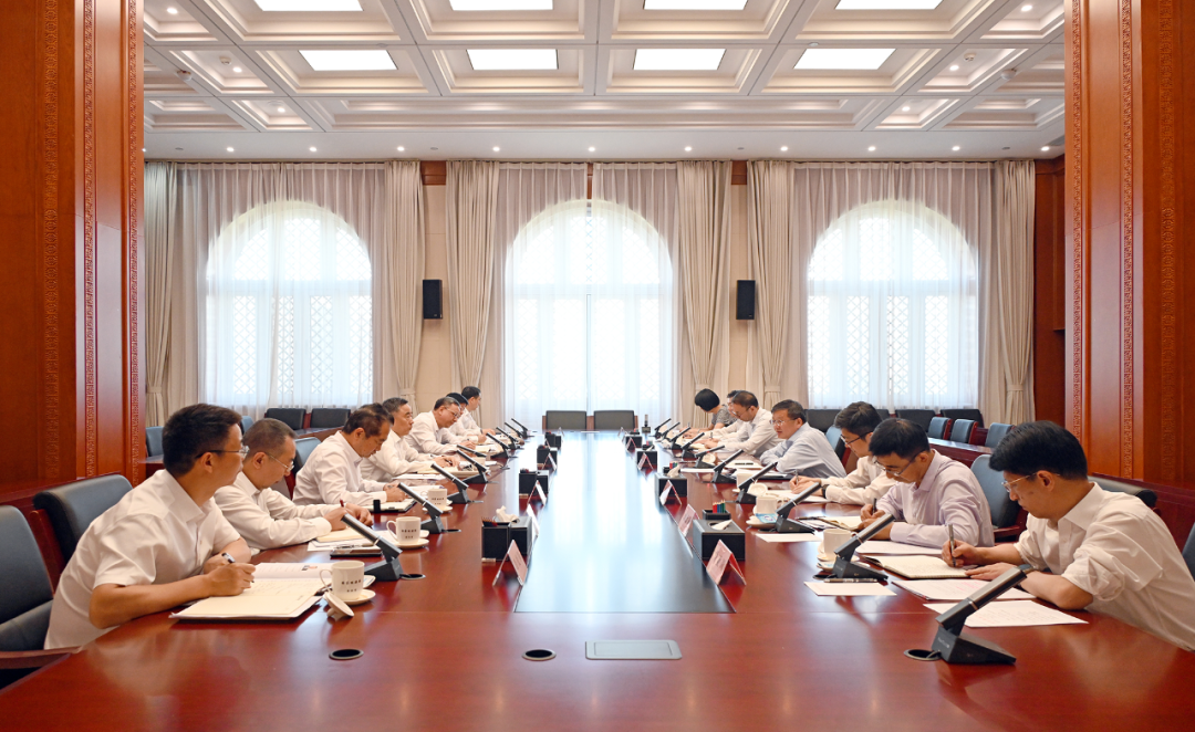 國家能源局黨組書記、局長(zhǎng)章建華會(huì)見中國能建集團(tuán)主要領(lǐng)導(dǎo)